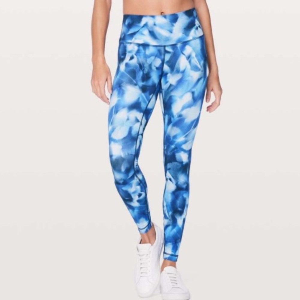 Lululemon Wunder Under Hi-Rise Tight
*Full-On Luxtreme 28"